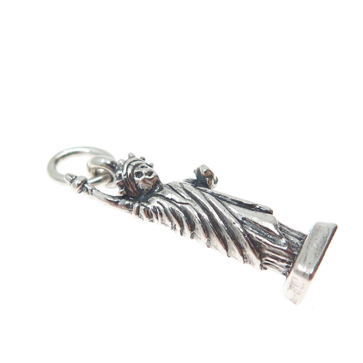 MAISELS INDIAN TRADING Sterling Vintage Statue of Liberty Oxidized Charm Pendant