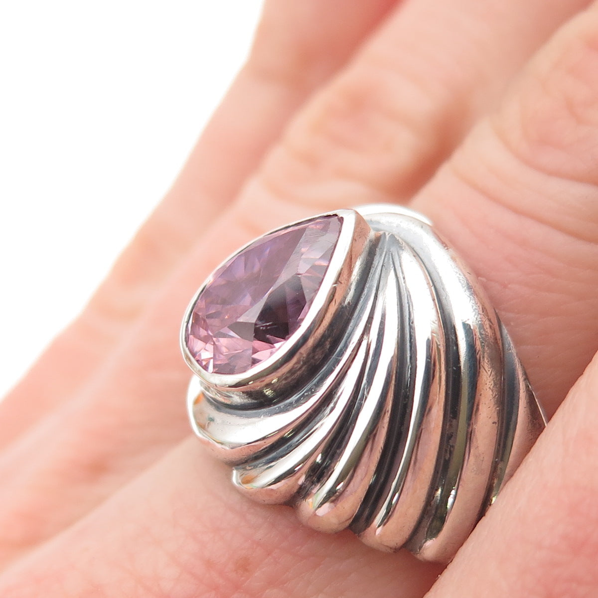 925 Sterling Silver Vintage Pear-Cut Pink C Z Modernist Oxidized Ring Size 6.5