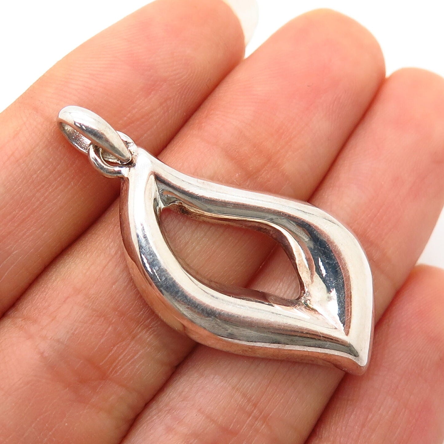 925 Sterling Silver Abstract Design Pendant