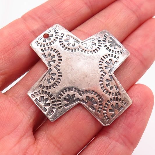 925 Sterling Silver Ornate Design Cross Pendant