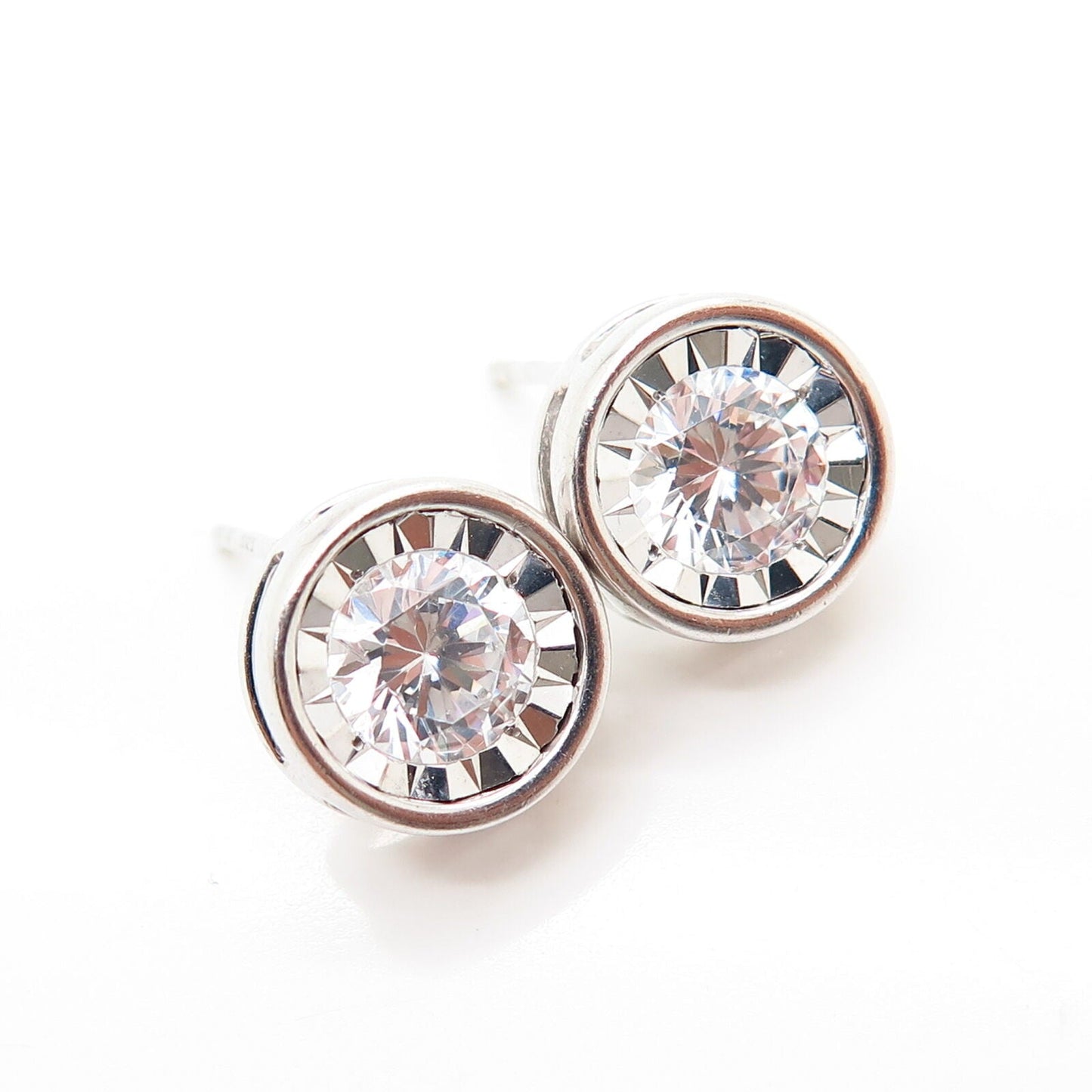 925 Sterling Silver C Z Round Design Stud Earrings