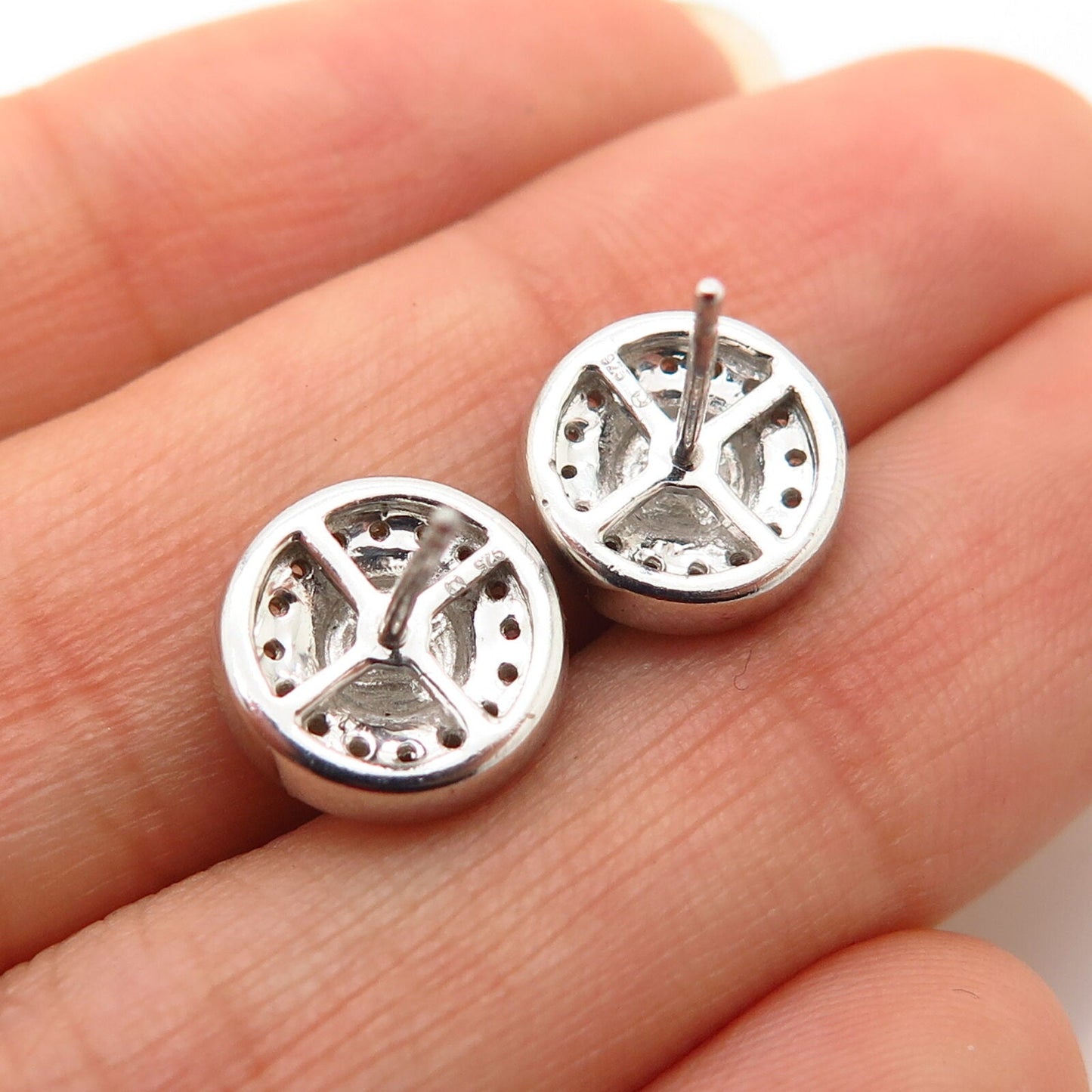 925 Sterling Silver C Z Round Design Stud Earrings