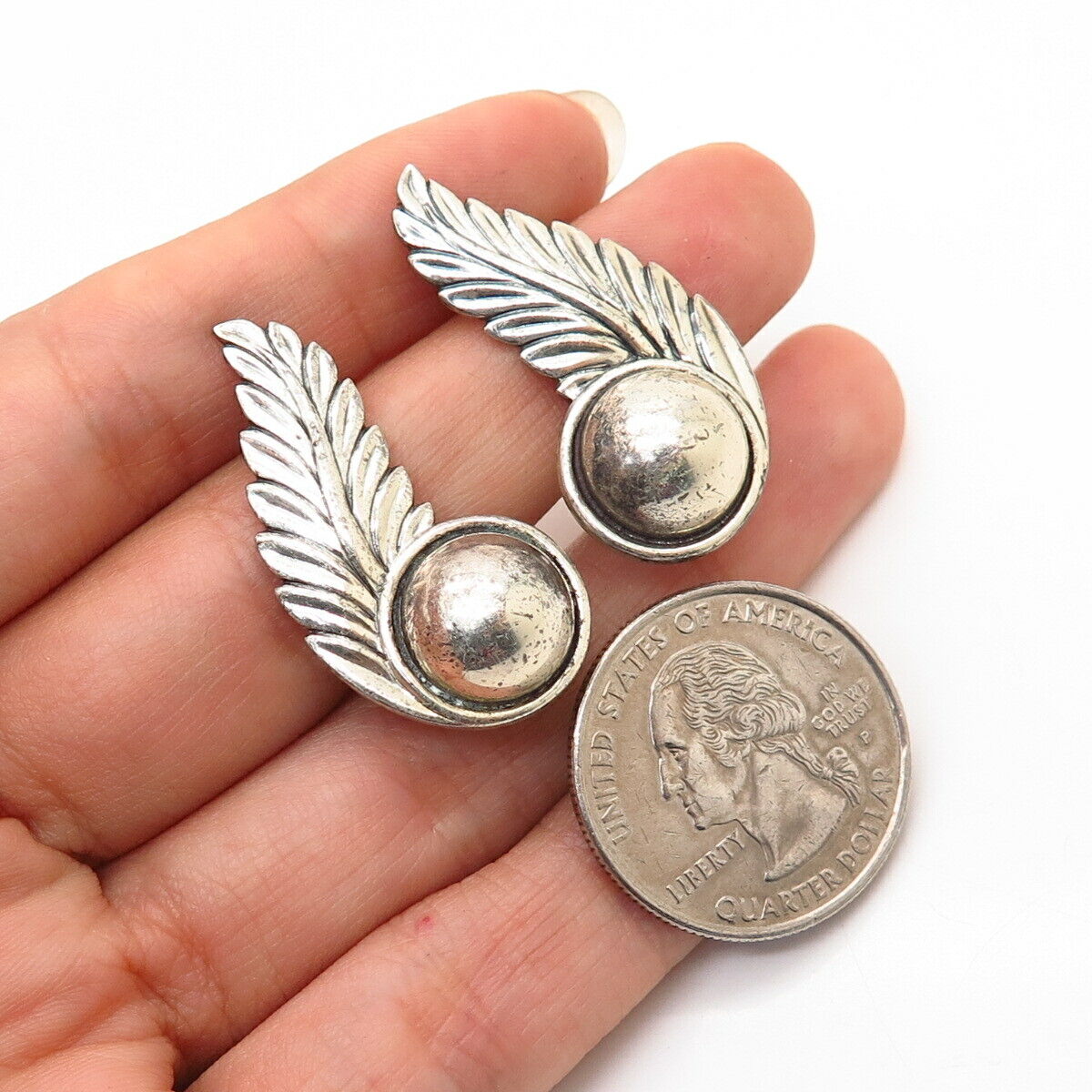 925 Sterling Silver Vintage Modernist Feather & Bead Design Screw Back Earrings