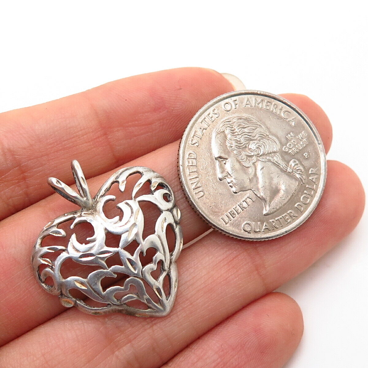 925 Sterling Silver Shube Ornate Heart Design Pendant