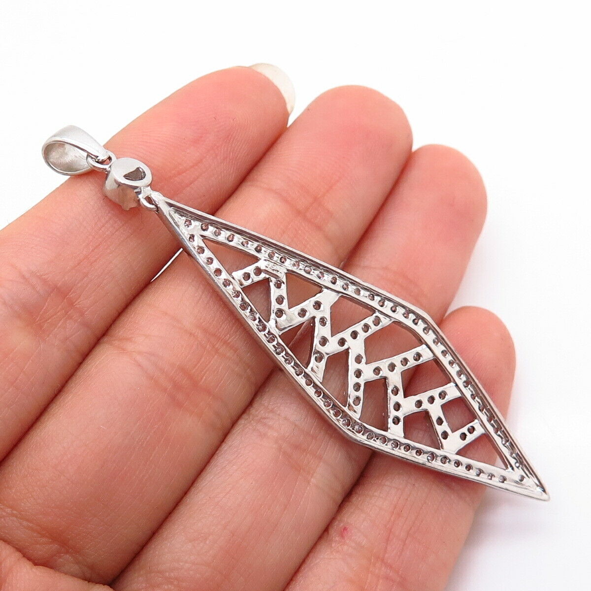 925 Sterling Silver C Z Abstract Leaf Design Pendant