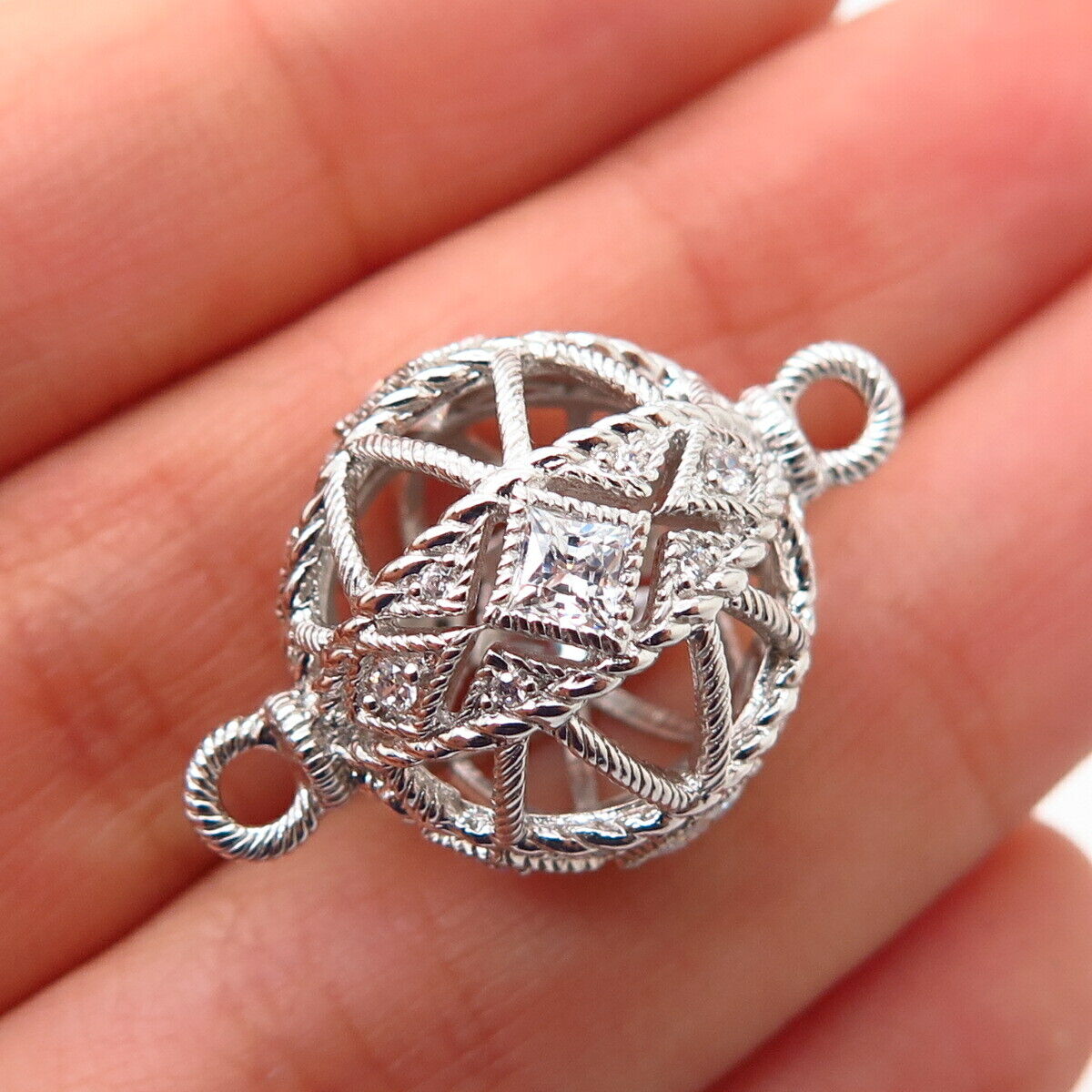 925 Sterling Silver C Z Cutout Ball Design Pendant