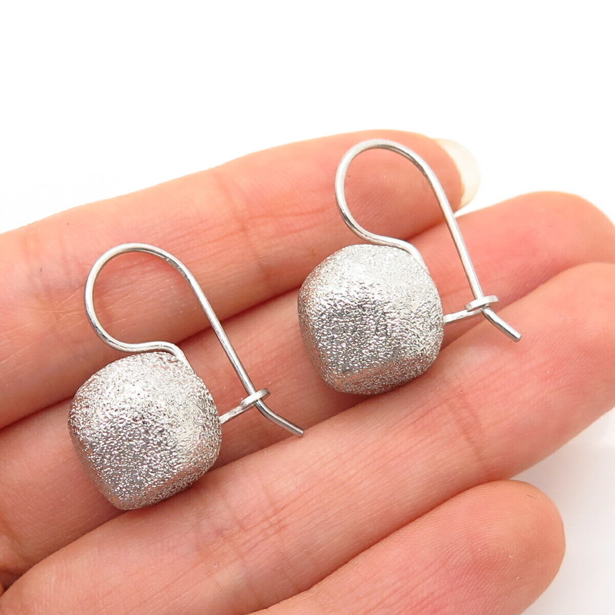 925 Sterling Silver Textured Abstract Ball Design Puffy Hollow Earrings