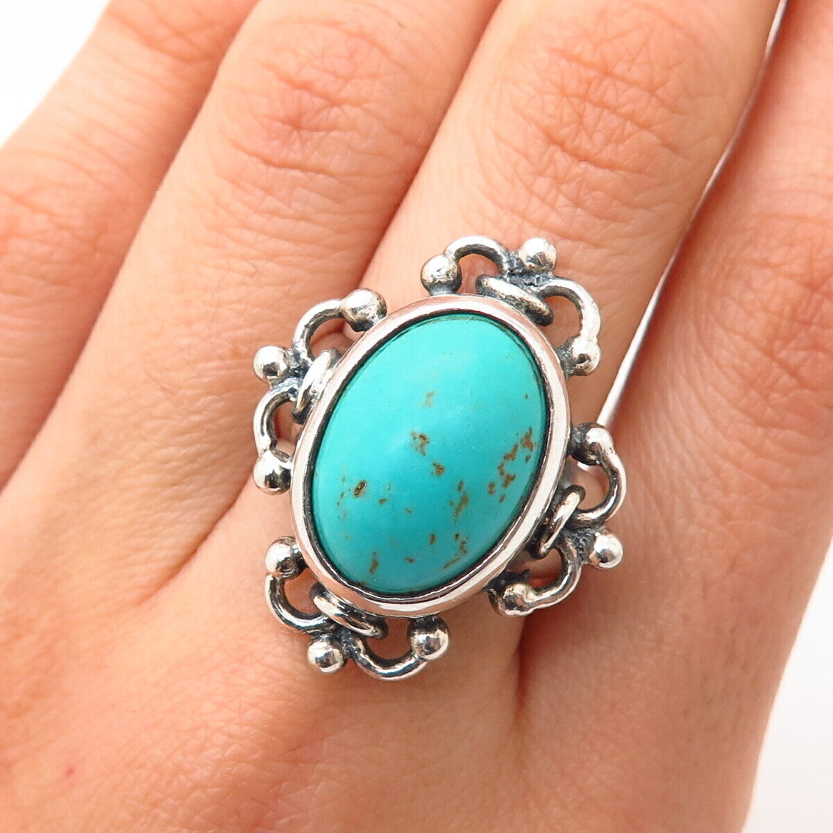 925 Sterling Silver Real Turquoise Gem Ornate Oval Design Ring Size 8 1/4