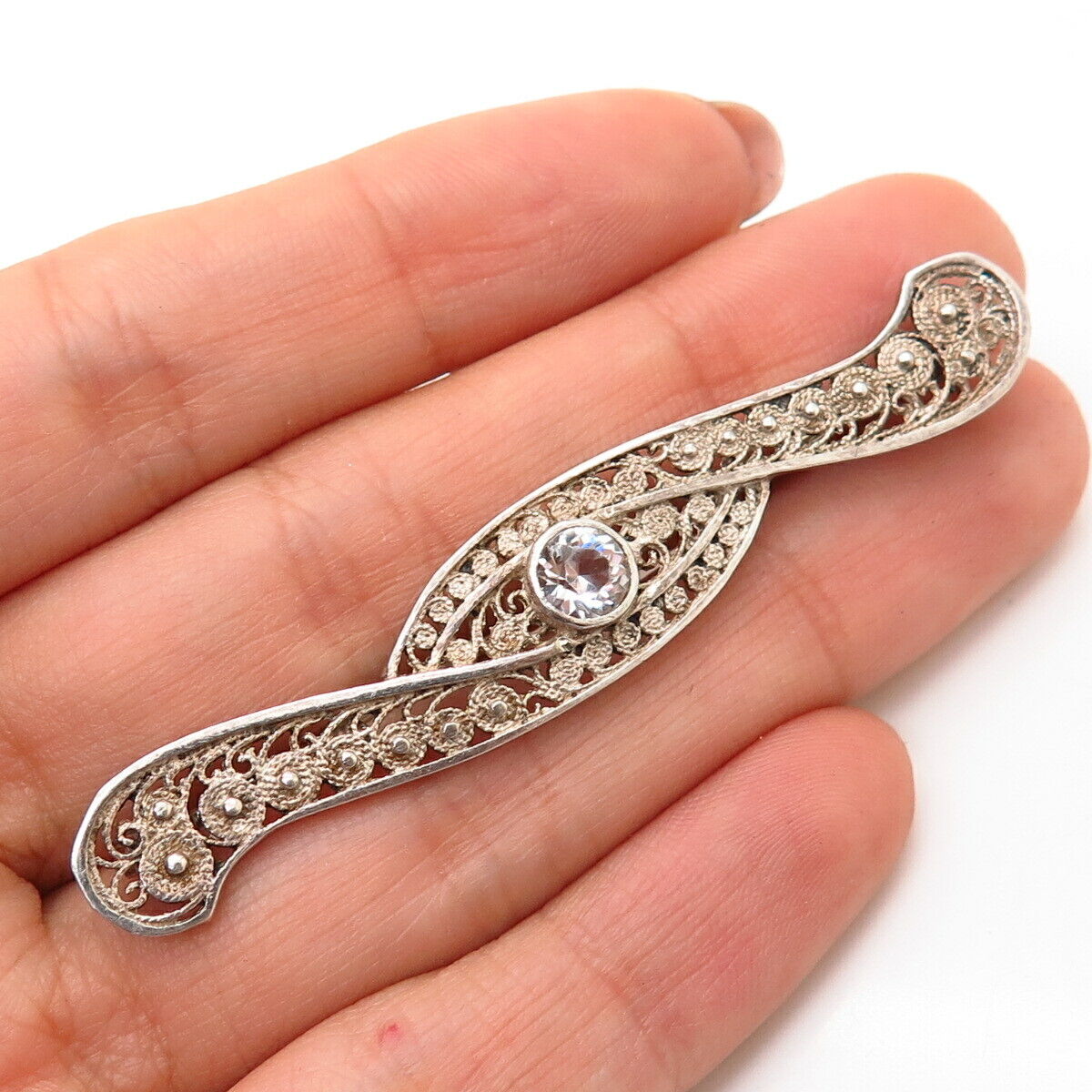 830 Silver Vintage C Z Filigree Design Pin Brooch