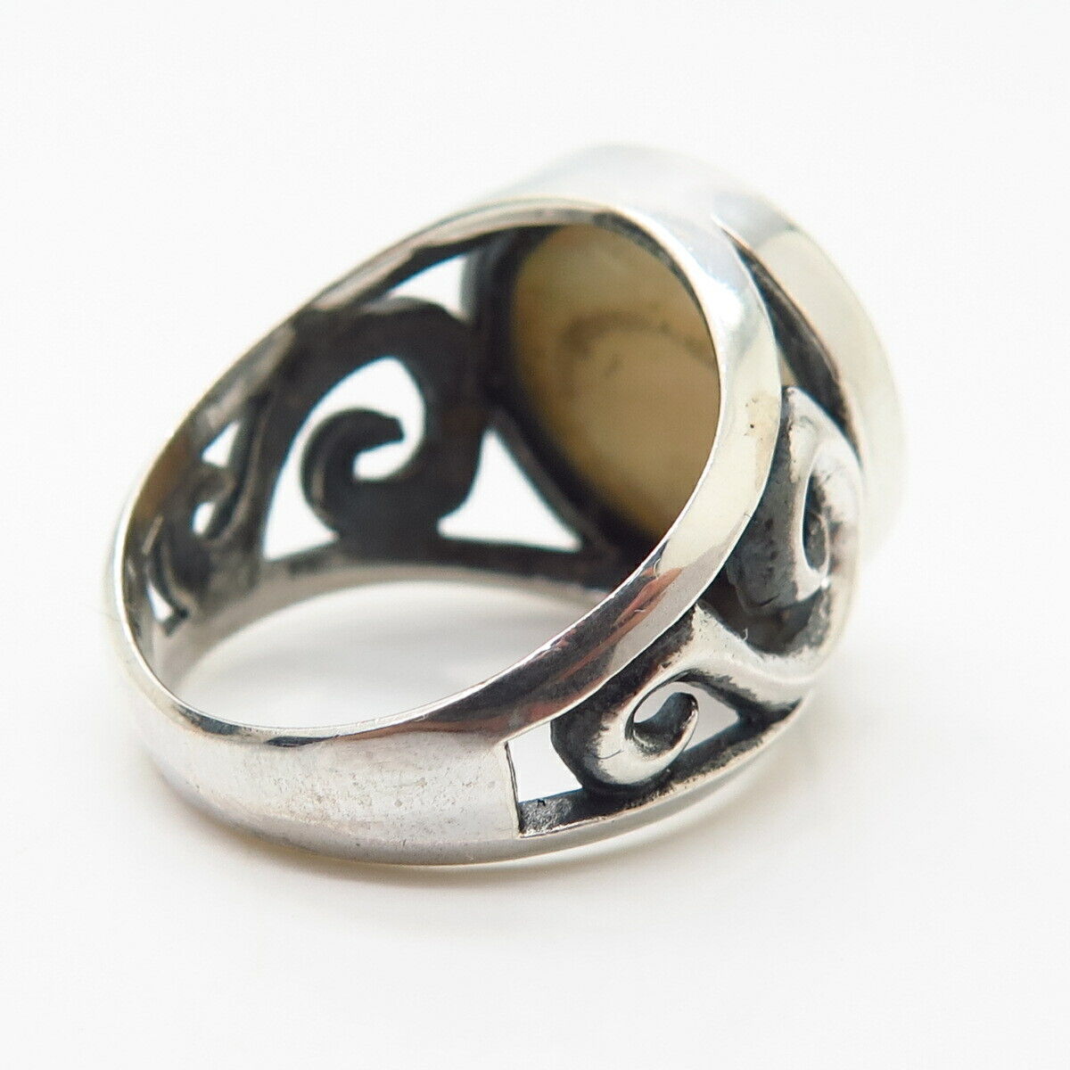 925 Sterling Silver Real Mother-of-Pearl Swirl Design Signet Ring