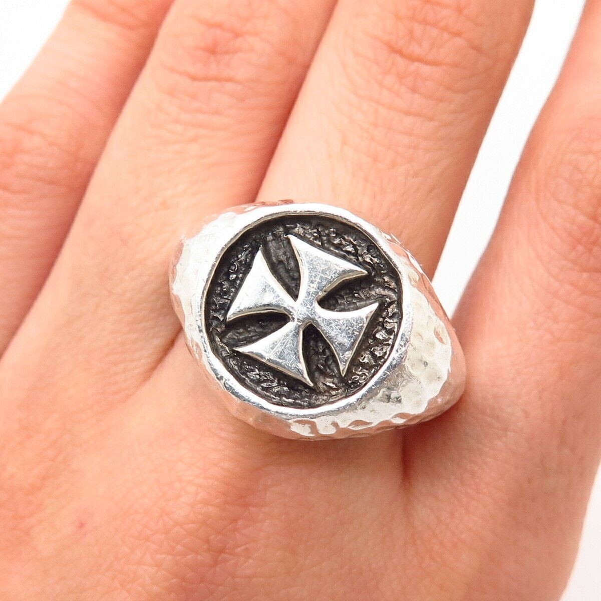 925 Sterling Vintage Maltese Cross Hammered Finish Solid Signet Ring Size 10 1/4