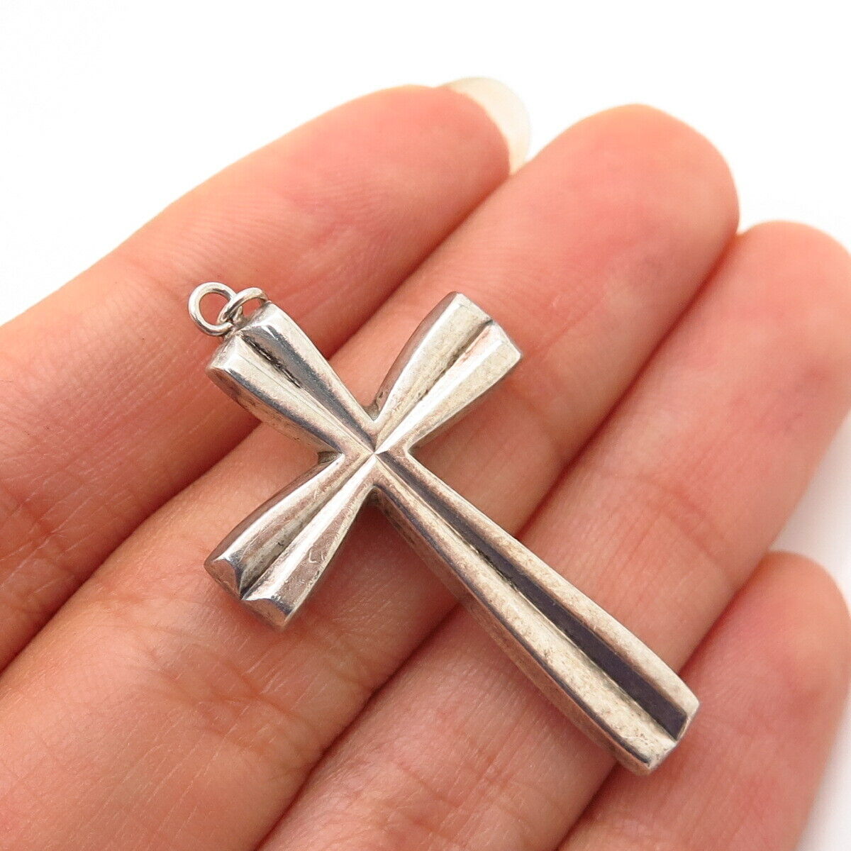 925 Sterling Silver Hollow Ribbed Puffy Cross Pendant