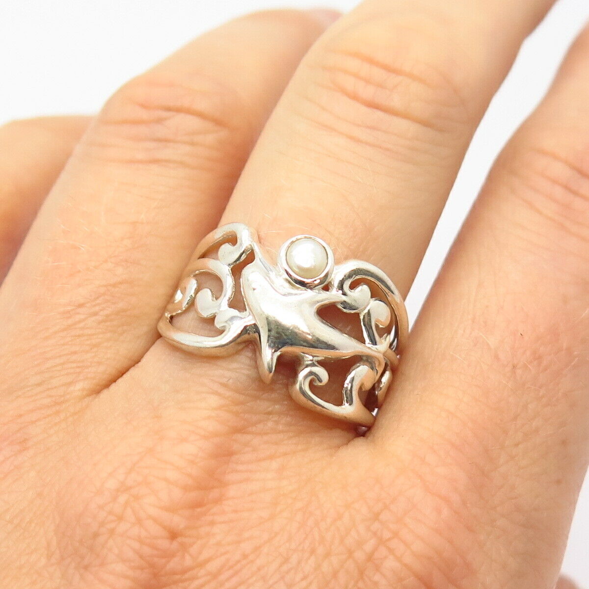 925 Sterling Silver Real Pearl Friendly Dolphin Design Ring