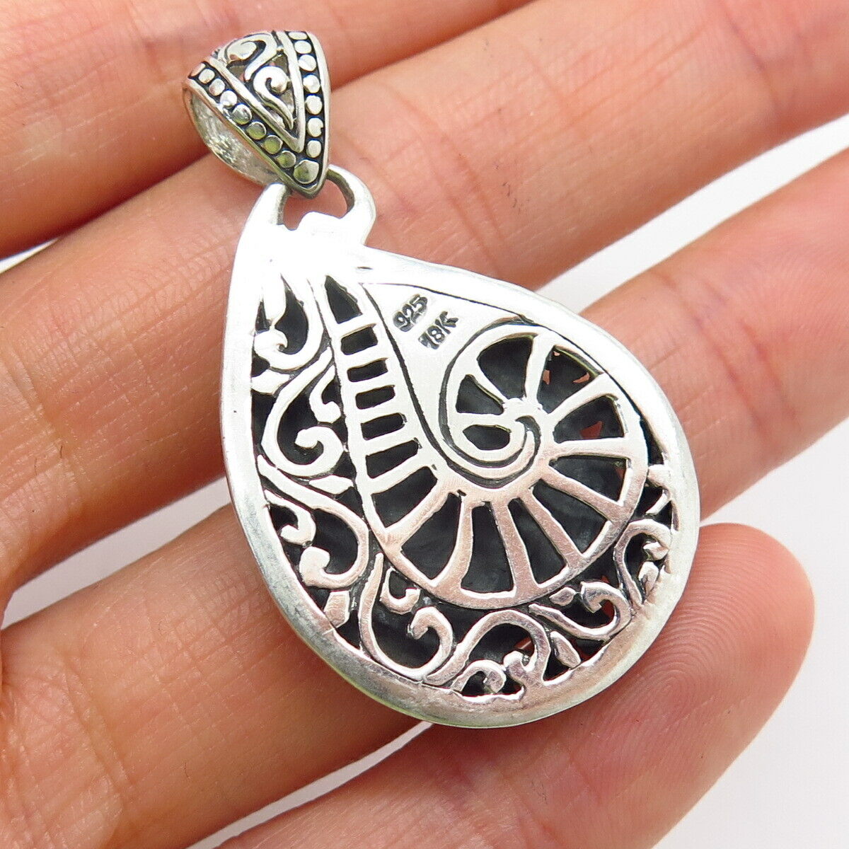 925 Sterling Silver / 18K Cutout Swirl Ornate Design Pendant