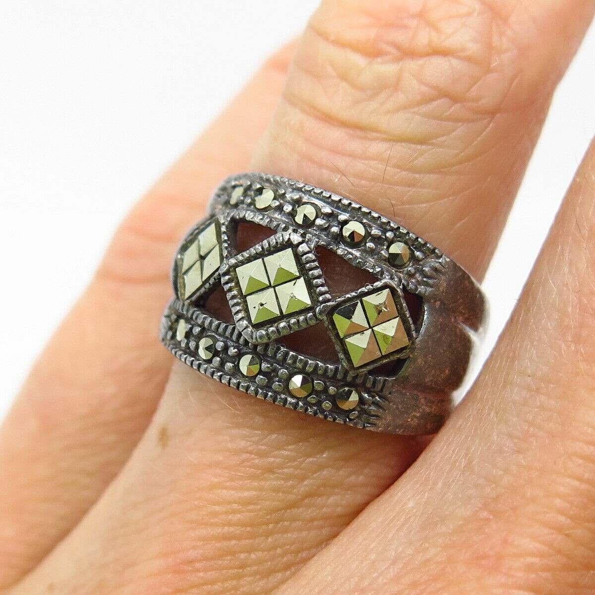 925 Sterling Silver Real Marcasite Gem Cutout Ornate Design Ring Size 5 3/4