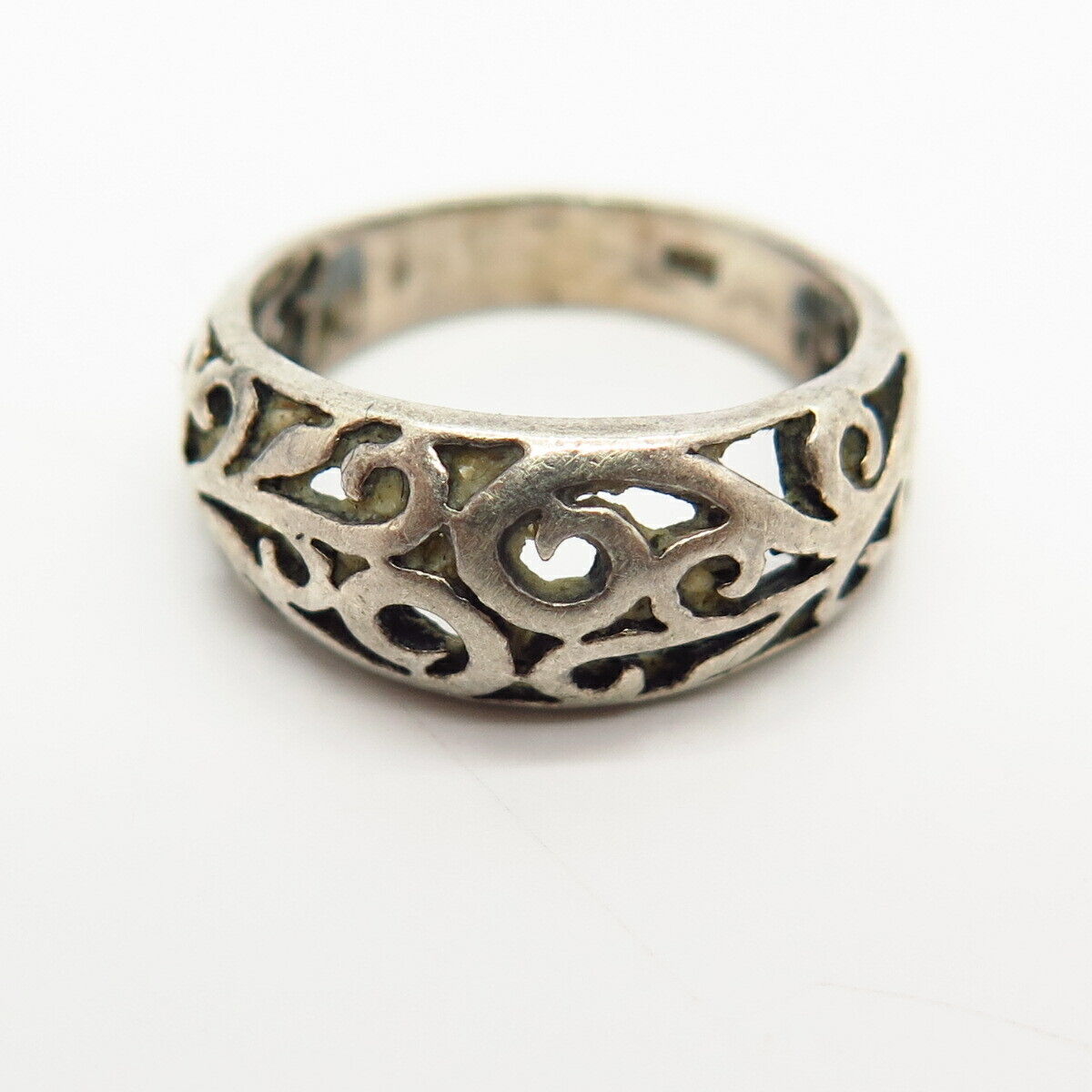 925 Sterling Silver Ornate Design Ring Size 6