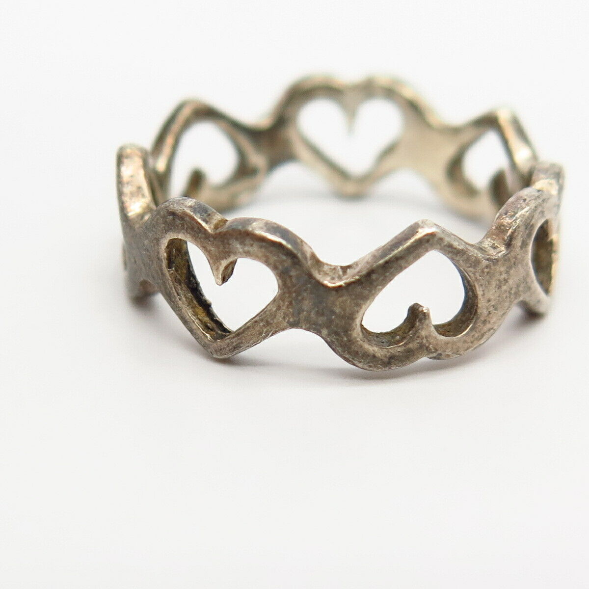 925 Sterling Silver Heart Ornate Design Band Ring Size 6