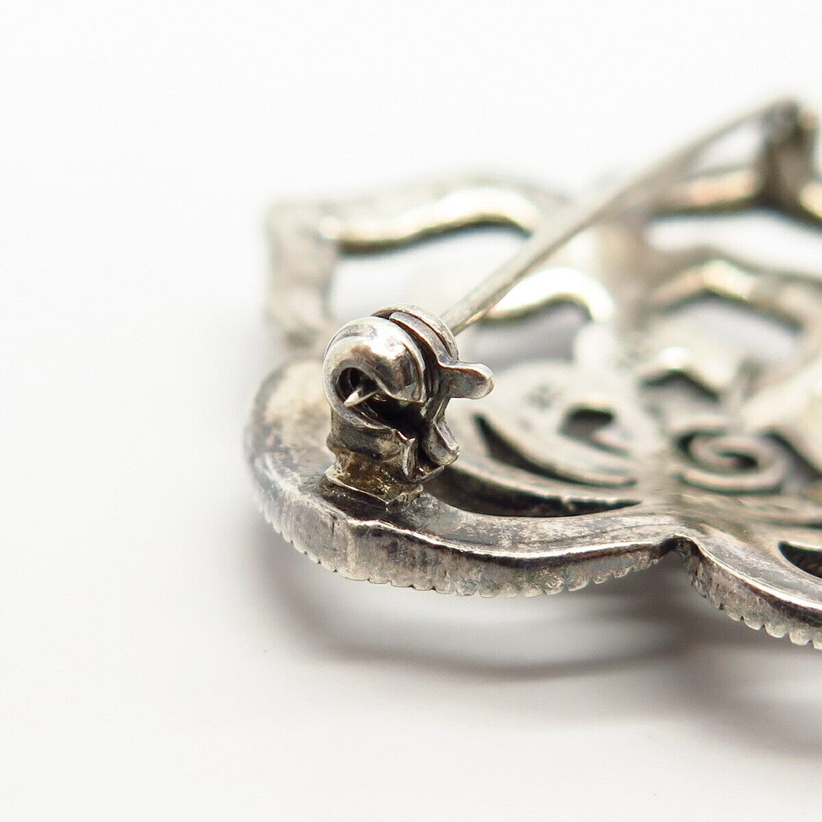 925 Sterling Silver Real Marcasite Gemstone Floral Design Pin Brooch