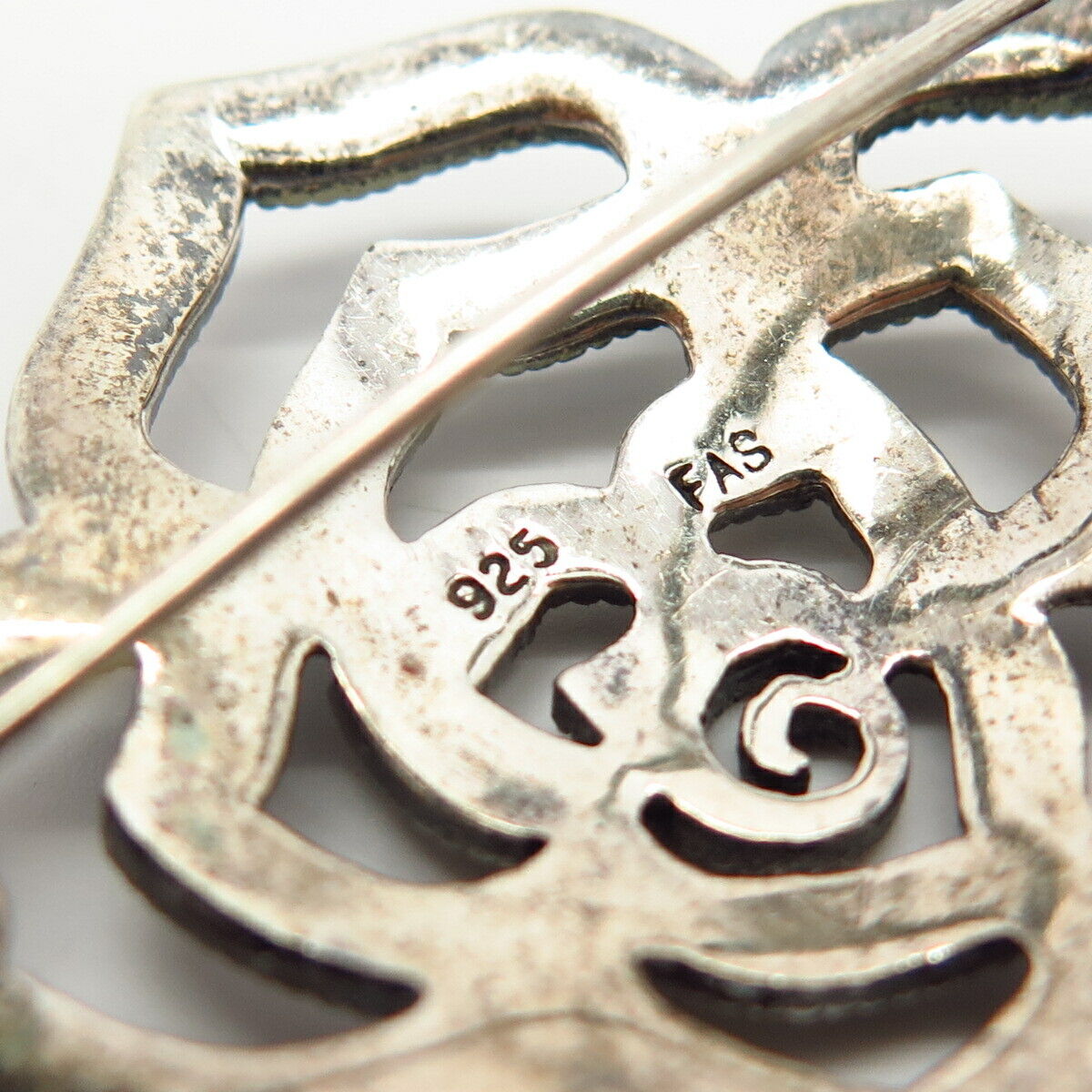 925 Sterling Silver Real Marcasite Gemstone Floral Design Pin Brooch