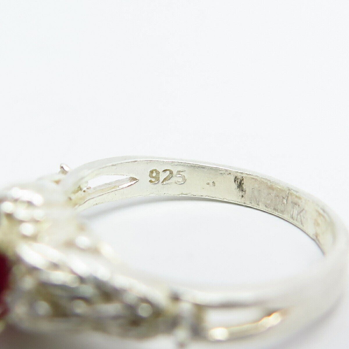 925 Sterling Silver White & Garnet-Tone C Z Ring Size 6