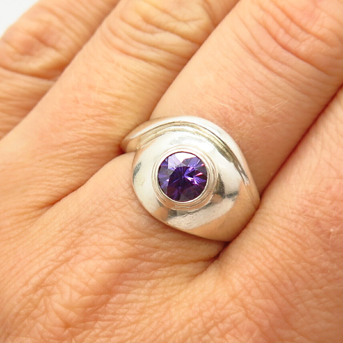 925 Sterling Silver Amethyst-Tone C Z Wave Design Ring Size 7 3/4