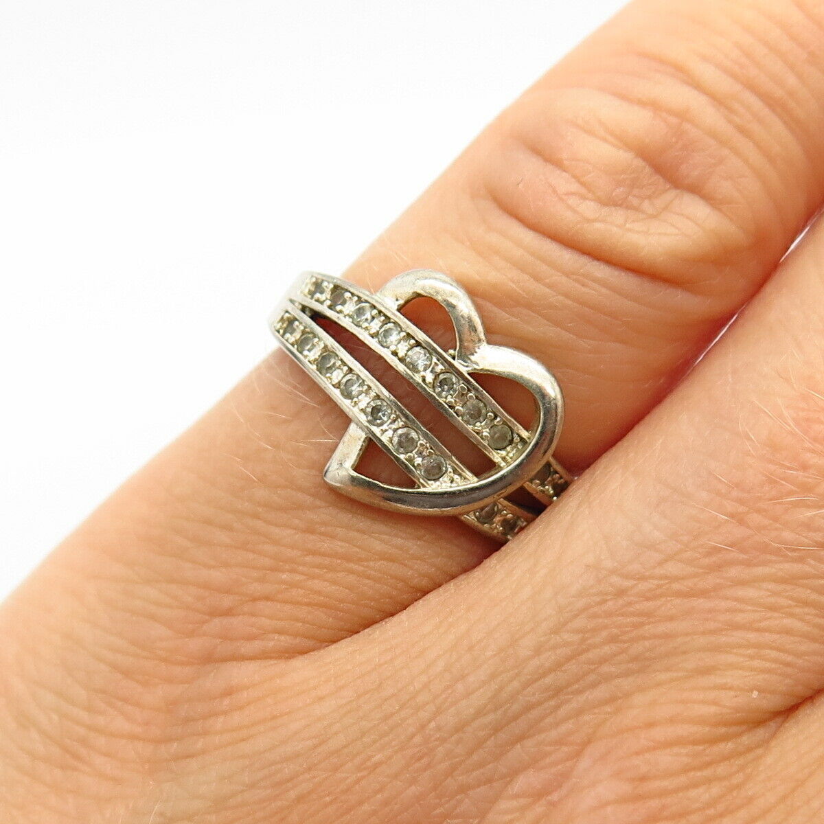 925 Sterling Silver C Z Heart Design Ring Size 5 3/4