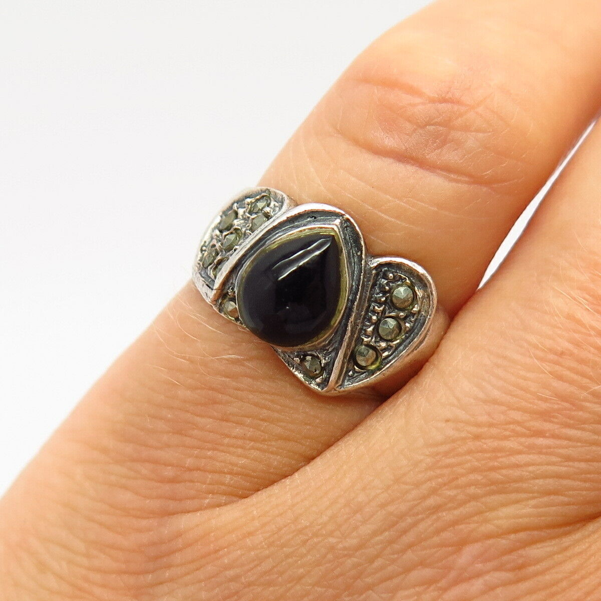 925 Sterling Silver Real Black Onyx & Marcasite Gemstone Ring Size 5 3/4