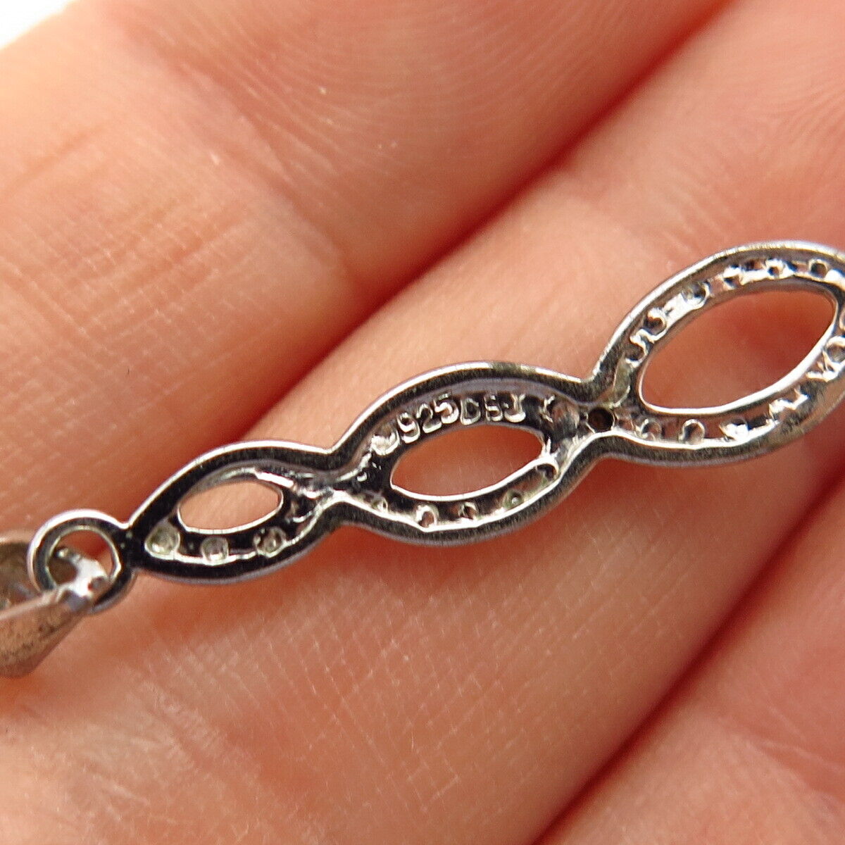 925 Sterling Silver Crossover Design Pendant