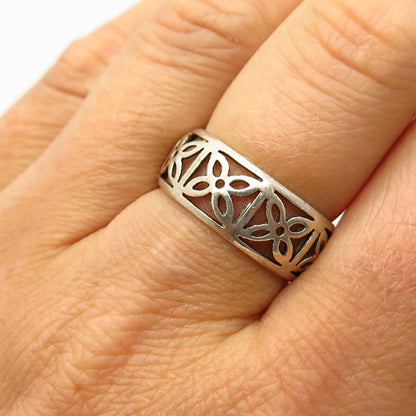 925 Sterling Silver Cutout Floral Design Band Ring Size 8 1/4