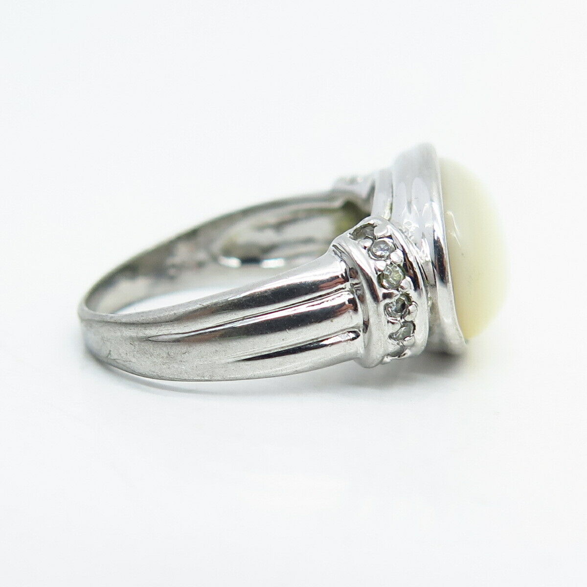 925 Sterling Silver Real Mother-Of-Pearl & C Z Ring Size 6