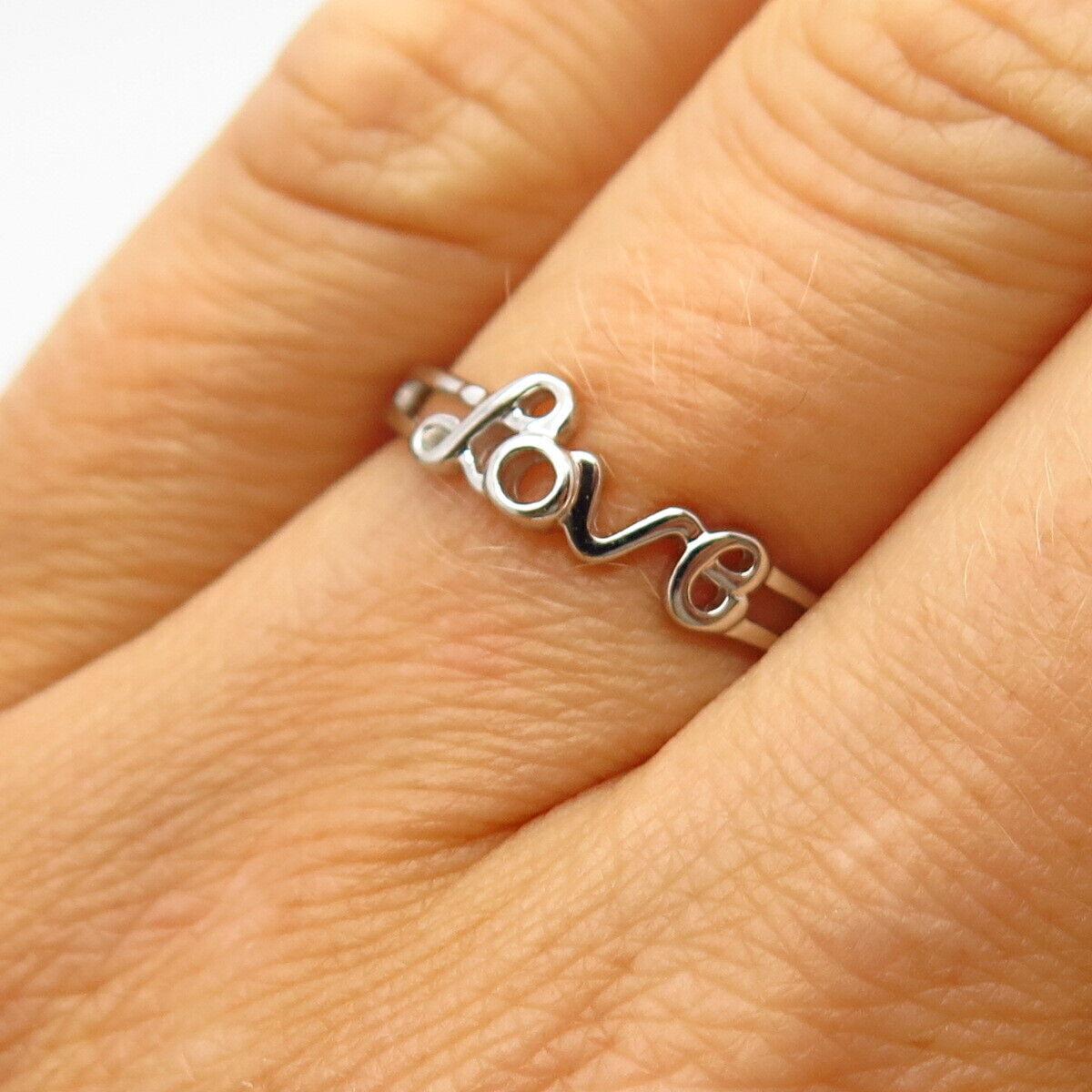 925 Sterling Silver "Love" Design Ring Size 7