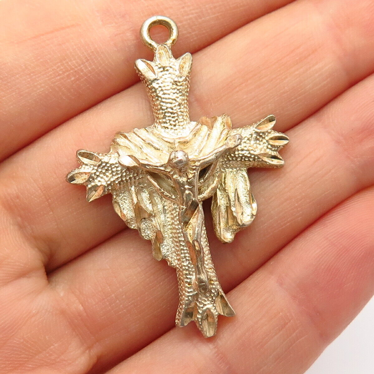 925 Sterling Silver Carved Design Crucifix Cross Pendant