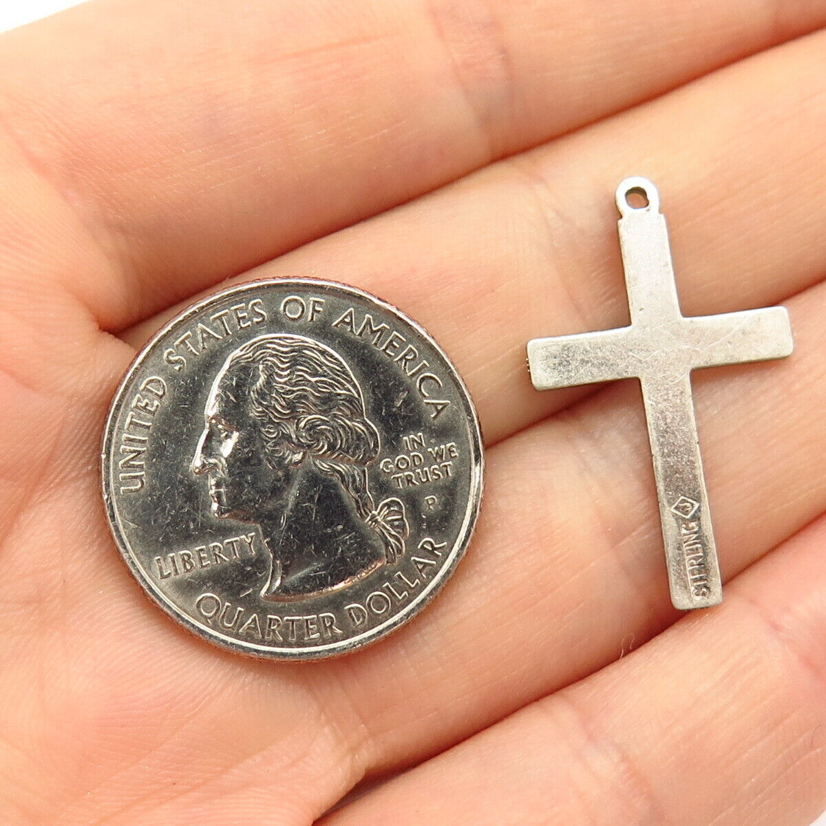 925 Sterling Silver Vintage Ribbed Design Cross Pendant