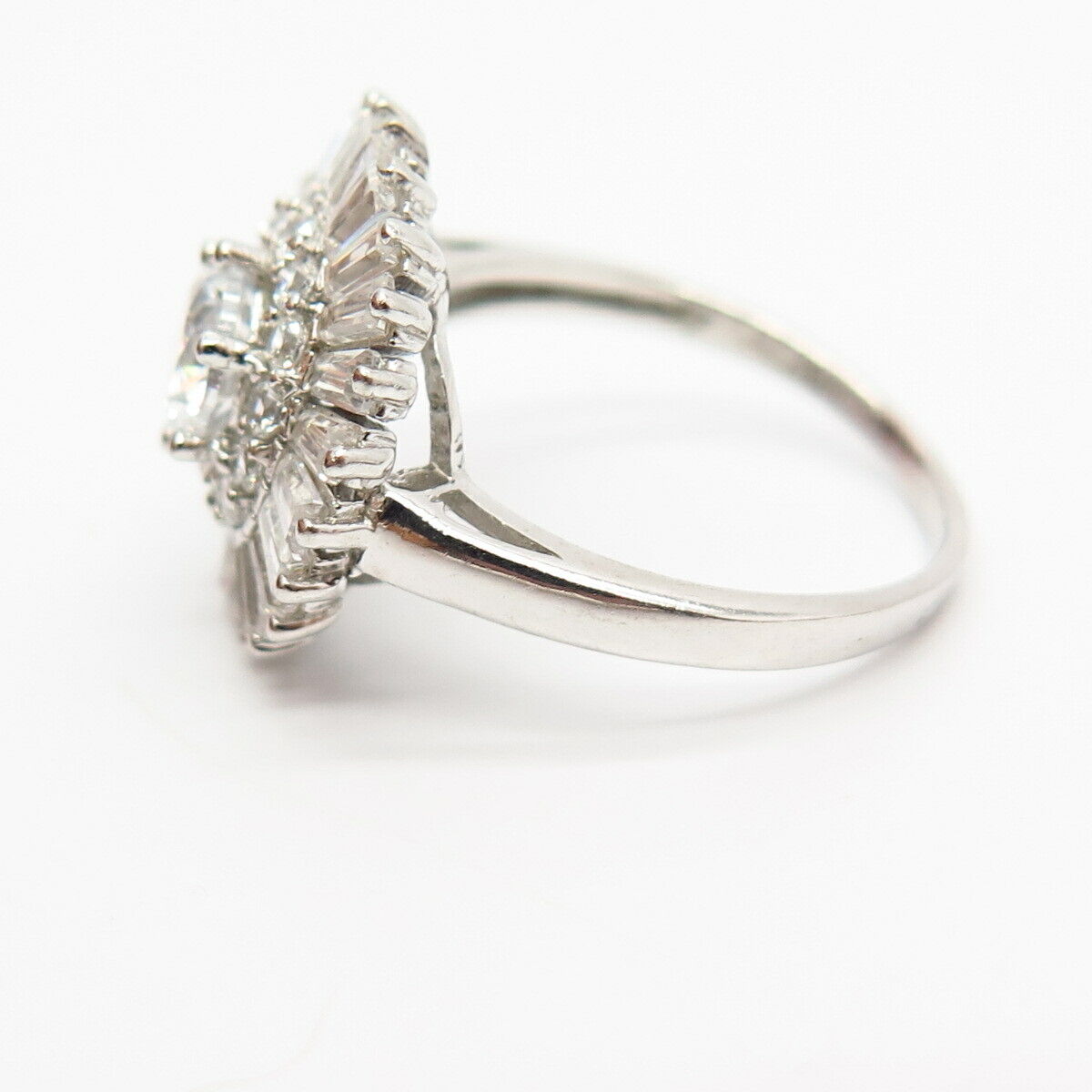 925 Sterling Silver C Z Cluster Floral Design Ring Size 8