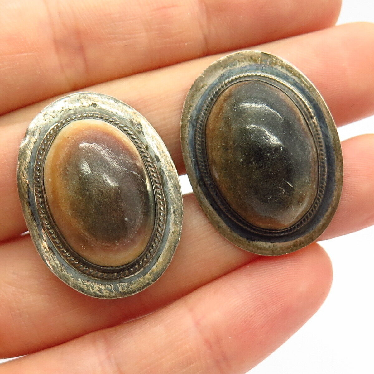 Alpaca Vintage Real Real Operculum Cufflinks