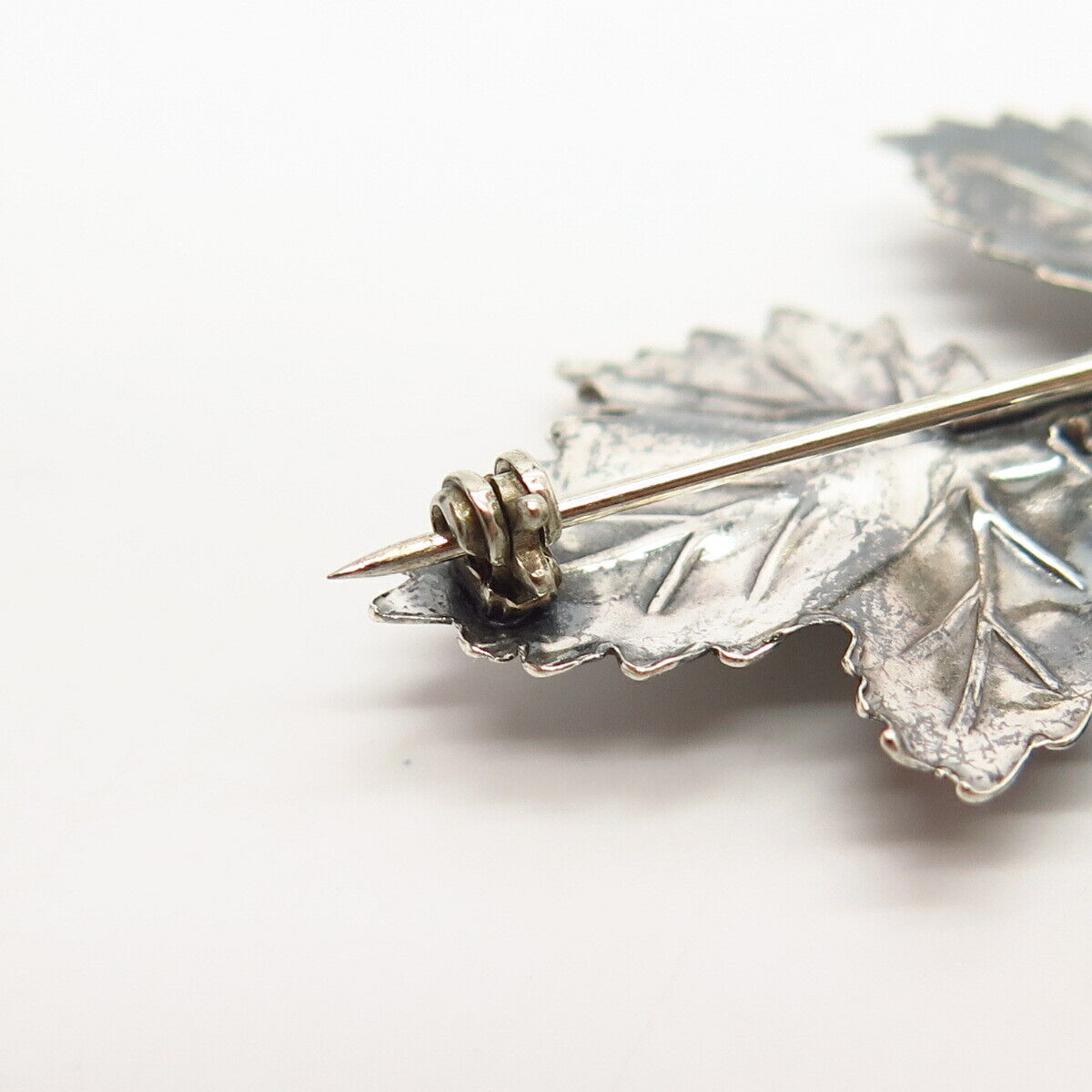 925 Sterling Silver Triple Grape Leaf Design Pin Brooch