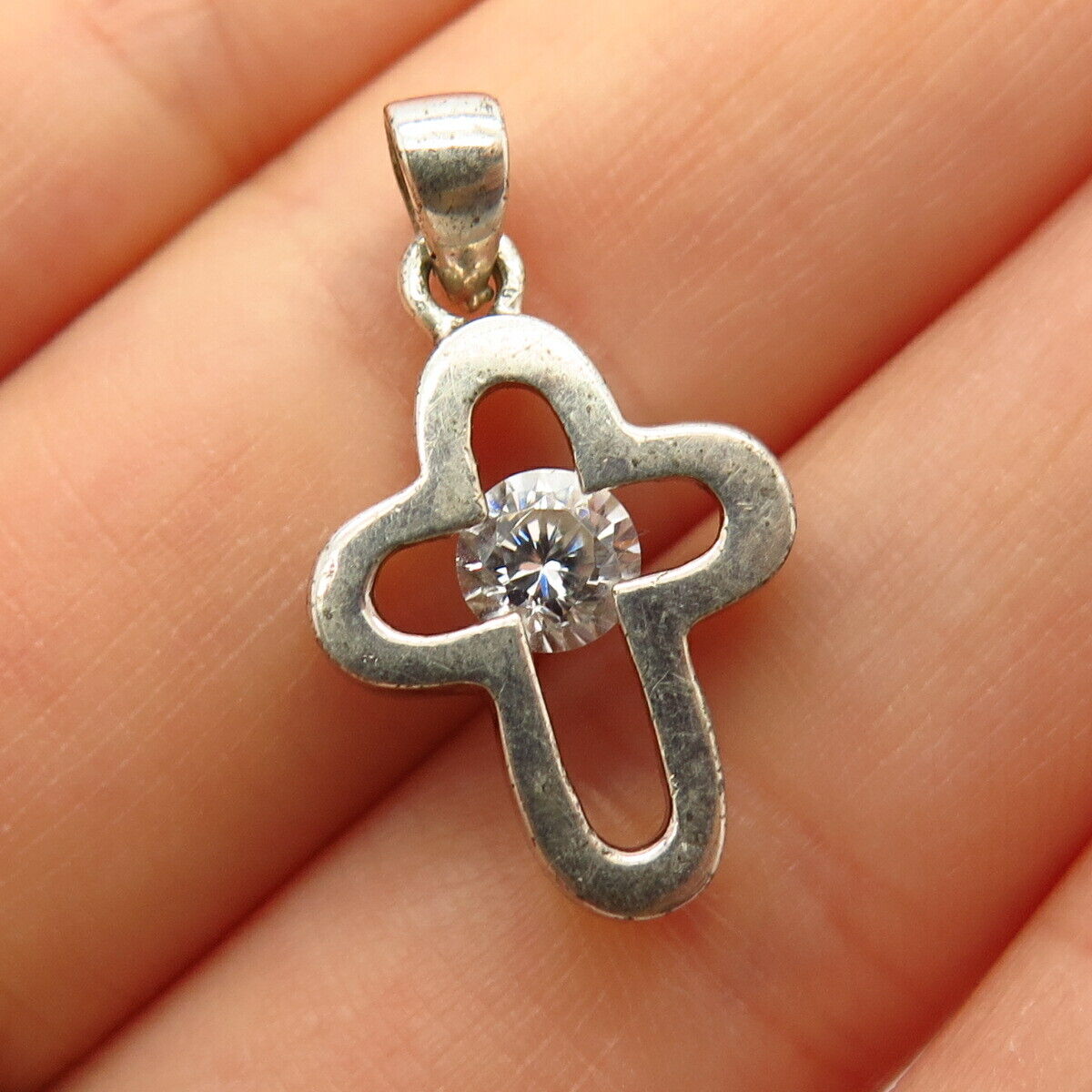 925 Sterling Silver C Z Cross Pendant