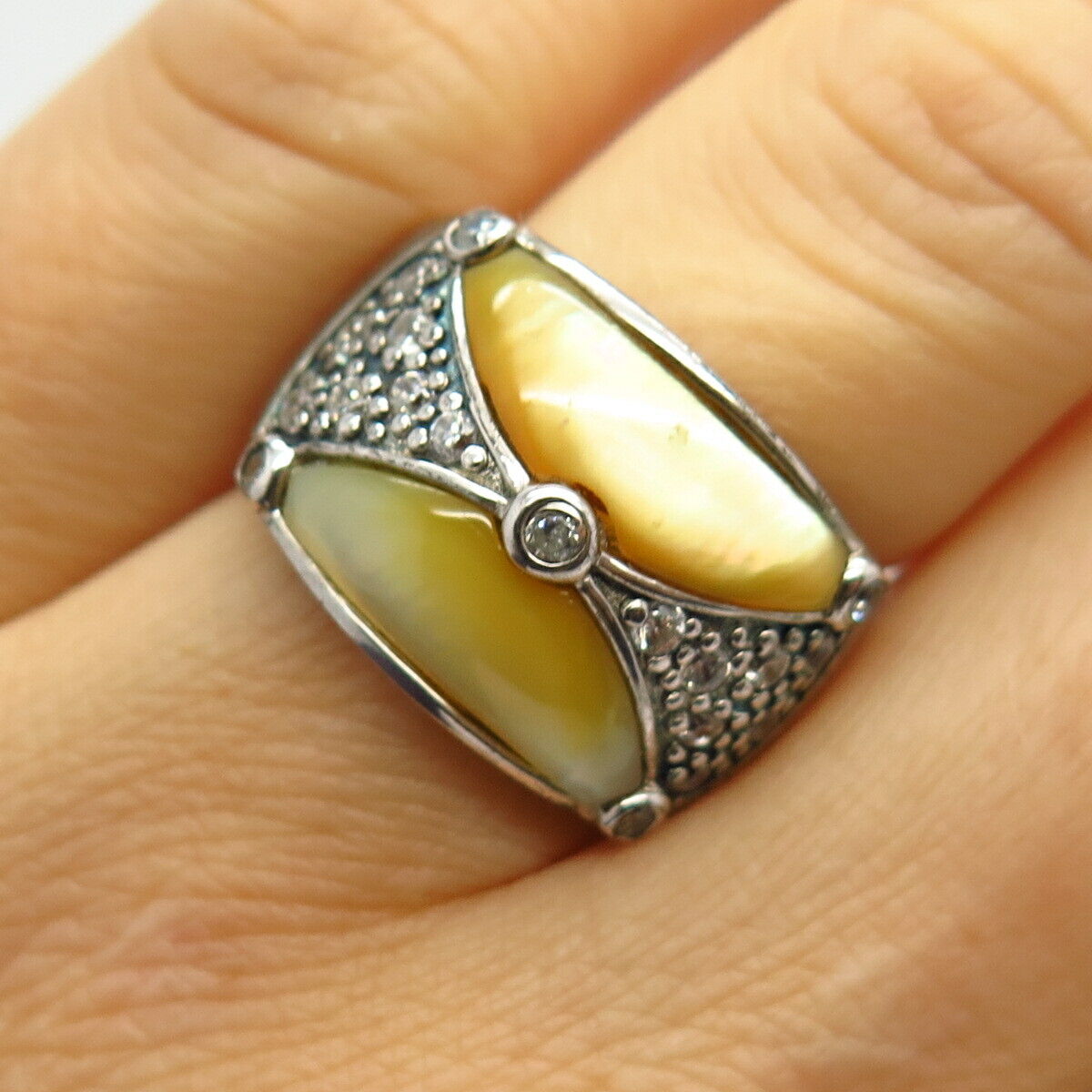 925 Sterling Silver Real Mother-Of-Pearl & C Z Wide Ring Size 5 3/4