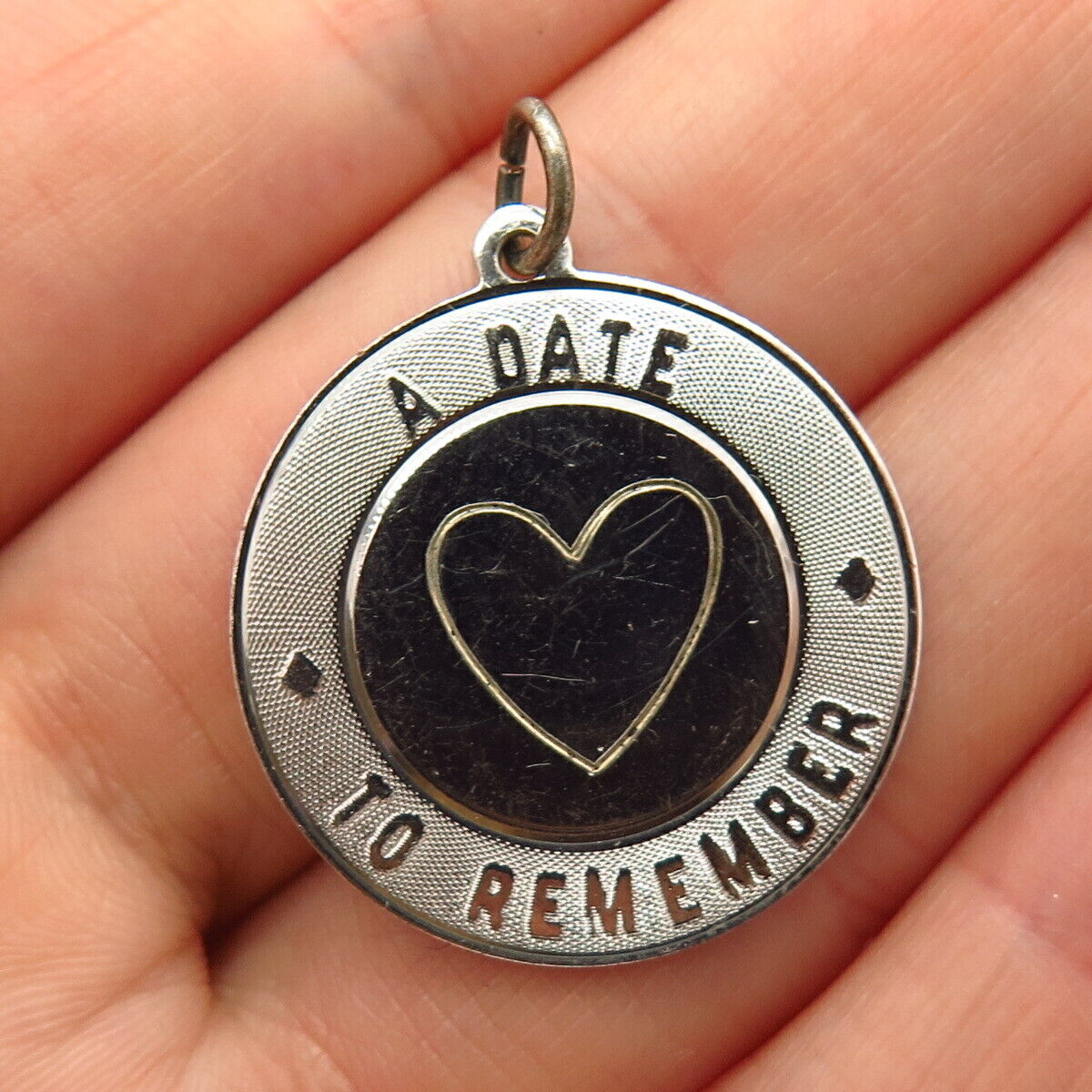 925 Sterling Silver Vintage "A Date To Remember" Heart Design Pendant