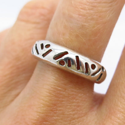 925 Sterling Silver Carved Design Ring