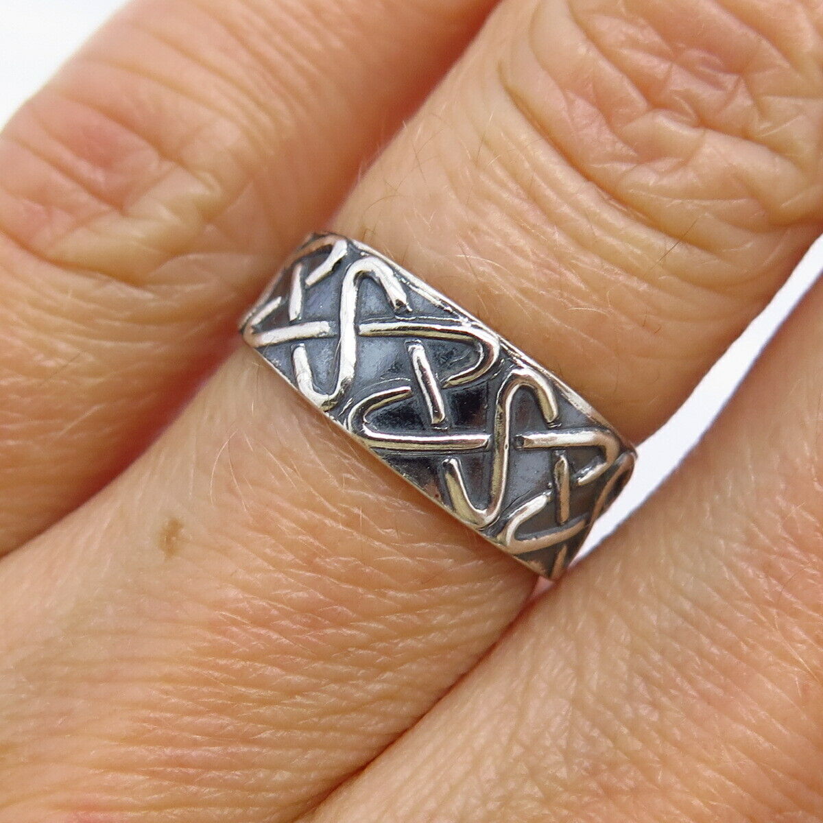 925 Sterling Silver Knot Ornate Design Adjustable Ring Size 4.5