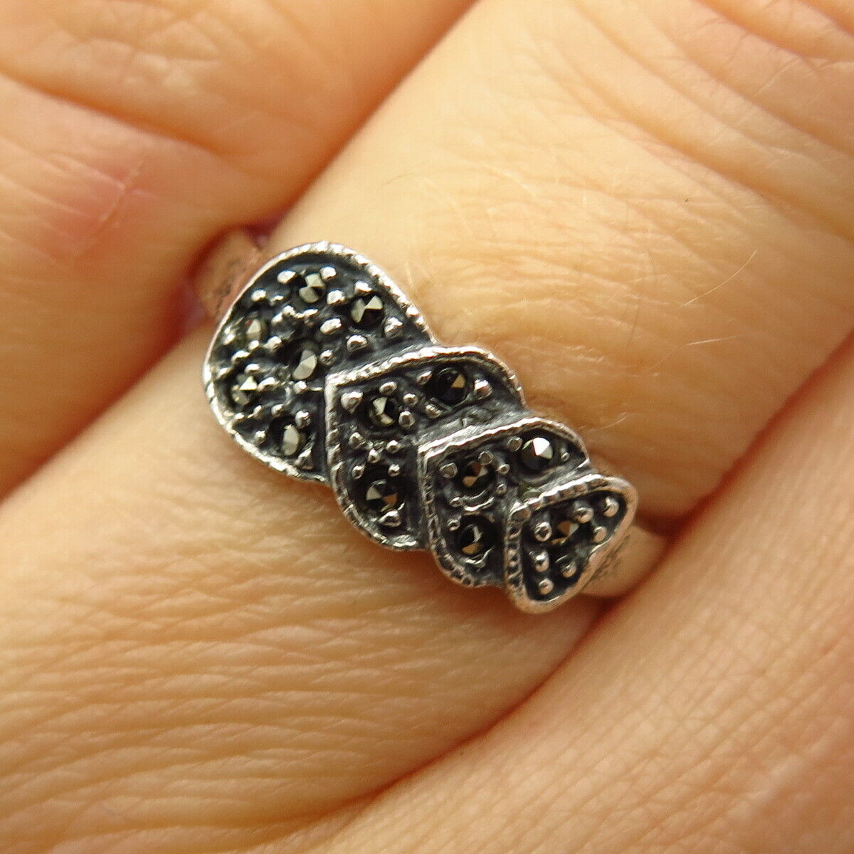 925 Sterling Silver Real Marcasite Gemstone Heart Design Ring Size 7