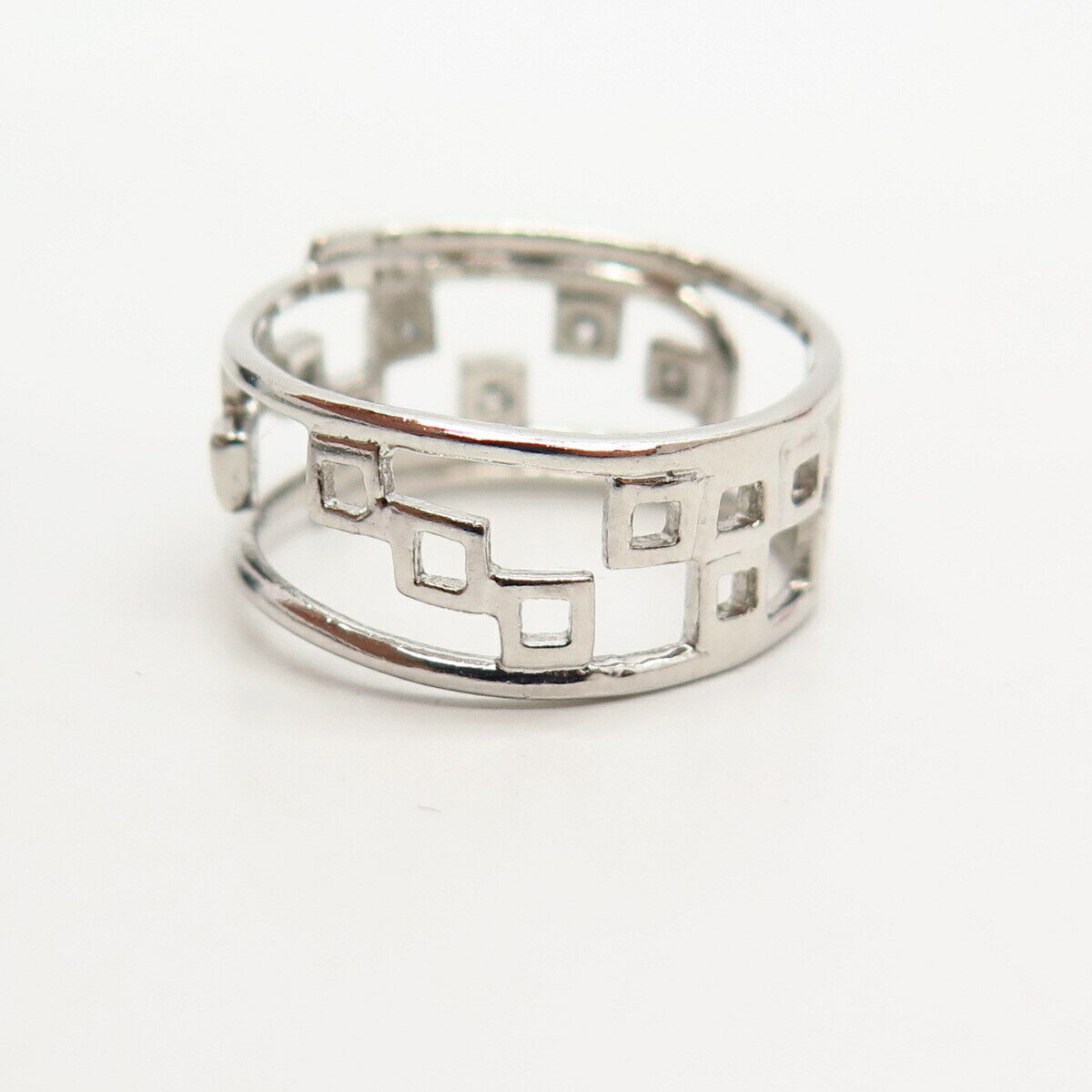 925 Sterling Silver C Z Maze Design Band Ring Size 6