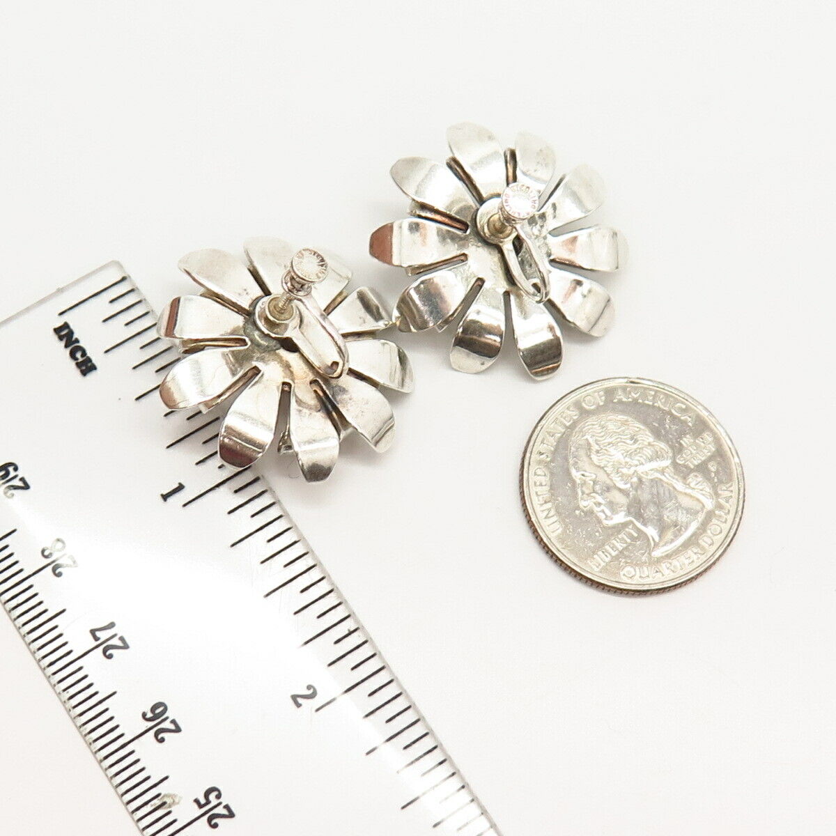 925 Sterling Silver Vintage Floral Design Screw Back Earrings