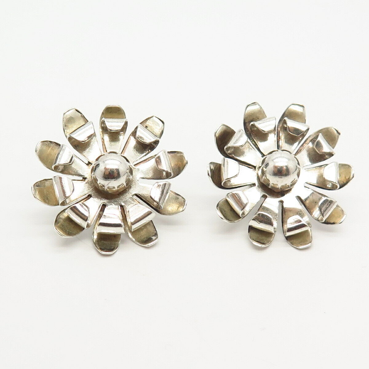 925 Sterling Silver Vintage Floral Design Screw Back Earrings