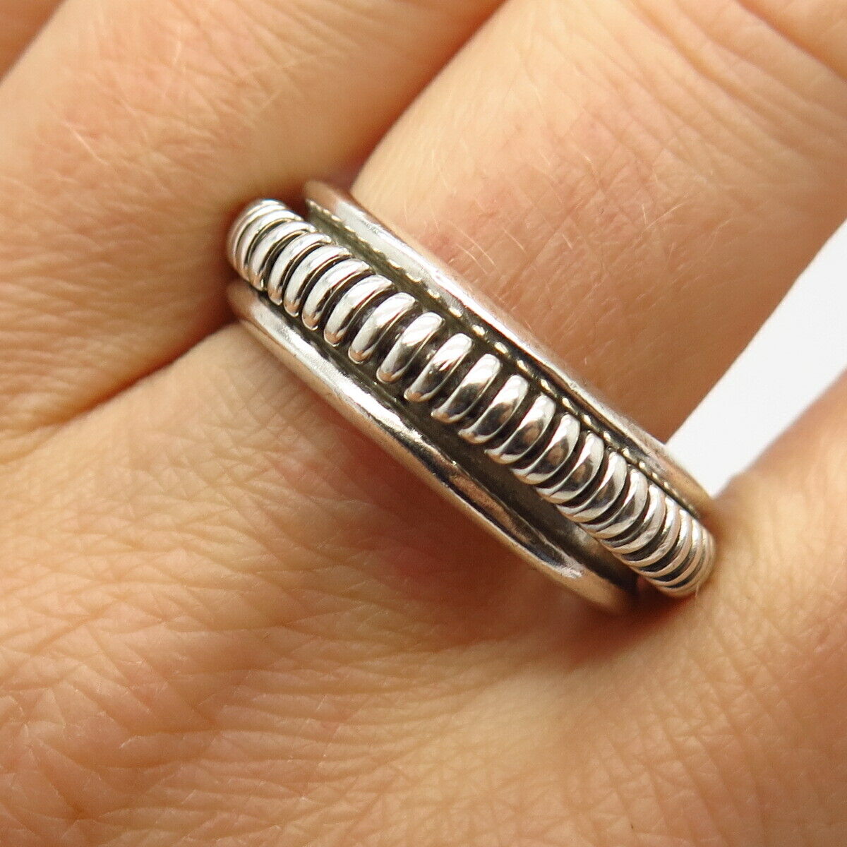 925 Sterling Silver Vintage Ribbed Design Rotating Band Ring Size 11