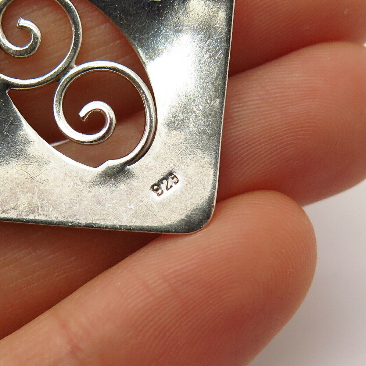 925 Sterling Silver Swirl Design Square Shape Cufflinks