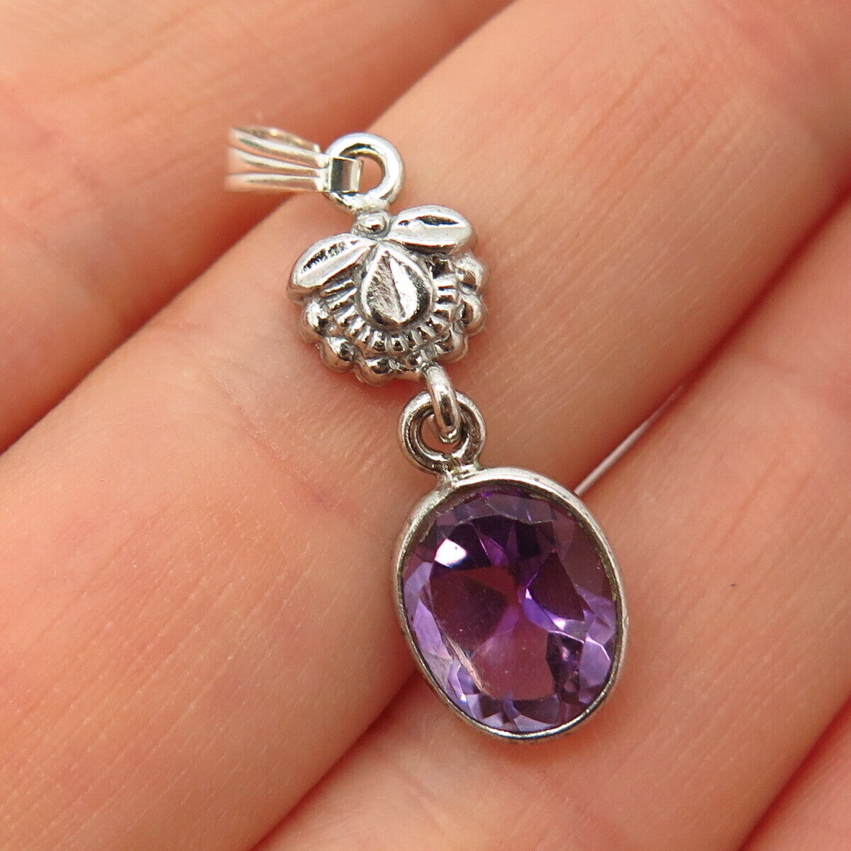 925 Sterling Silver Real Amethyst Gemstone Floral Design Dangling Pendant