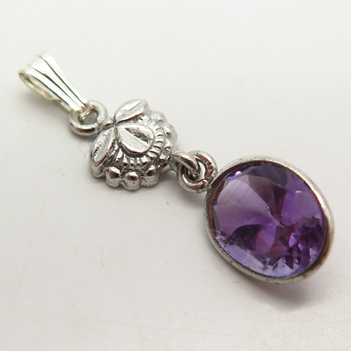 925 Sterling Silver Real Amethyst Gemstone Floral Design Dangling Pendant