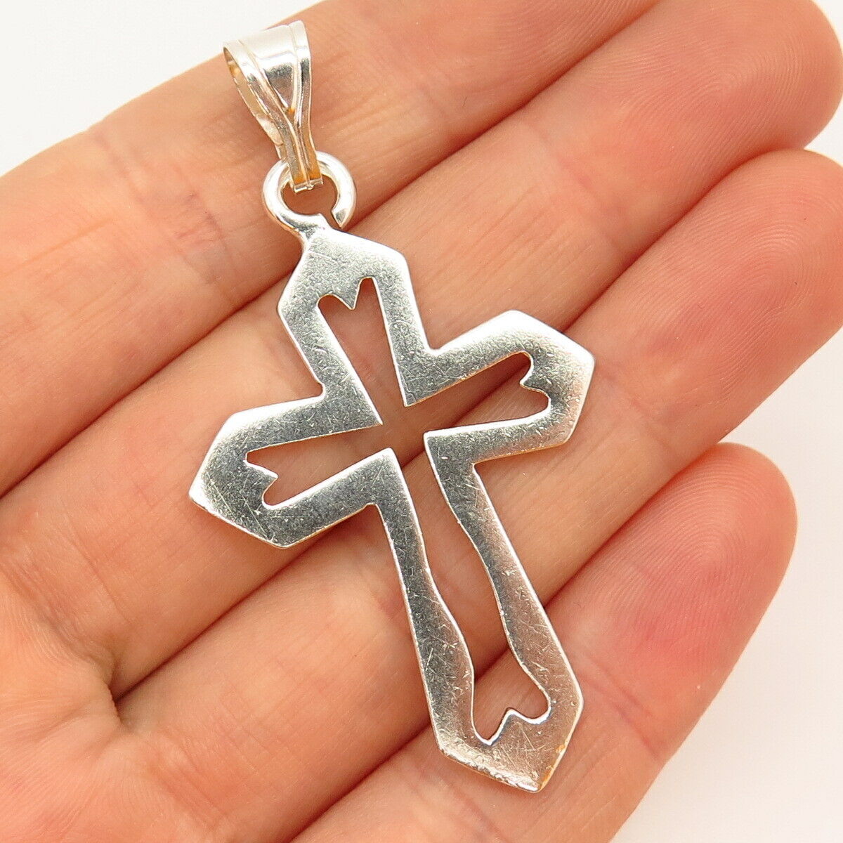 925 Sterling Silver Vintage Cutout Design Cross Pendant